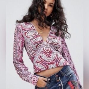 Free People Women’s Wild And Free Rayon Cropped Blouse Size Small